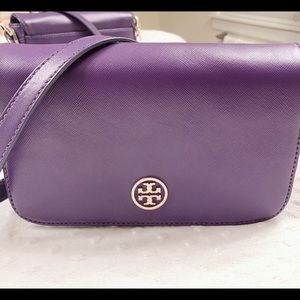 Auth. Tory Burch crossbody purse